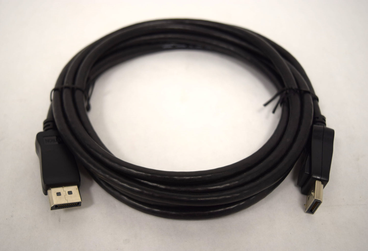 HP L7016T 300CM DP AND USB B TO A CABLE